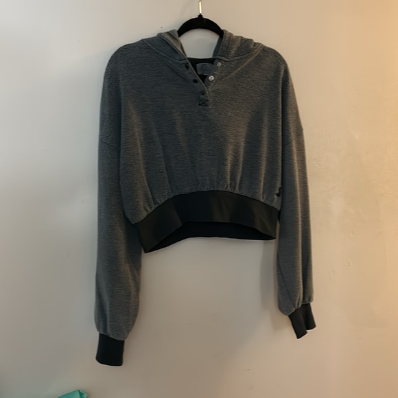 ✨NWT KAWALATEE GRAY INSIDE OUT SET✨ - Picture 4 of 12